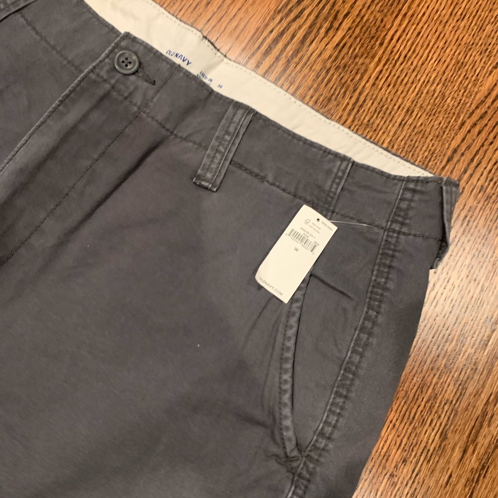 NWT! Old Navy Lived-In Straight Dark Grey Shorts - Picture 6 of 8